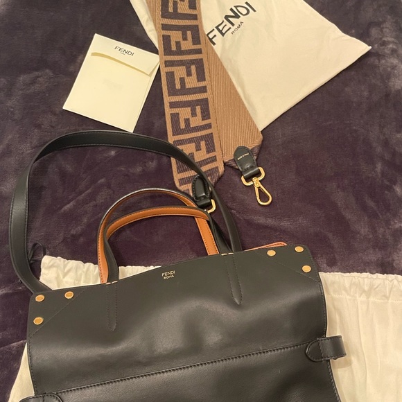 FENDI BAG - Picture 1 of 8